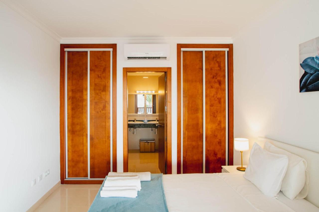 Stylish 6 Bedroom Villa Princesa - Hot Tub - Heated Pool - Near Beach & Waterparks Playa Blanca  Zewnętrze zdjęcie