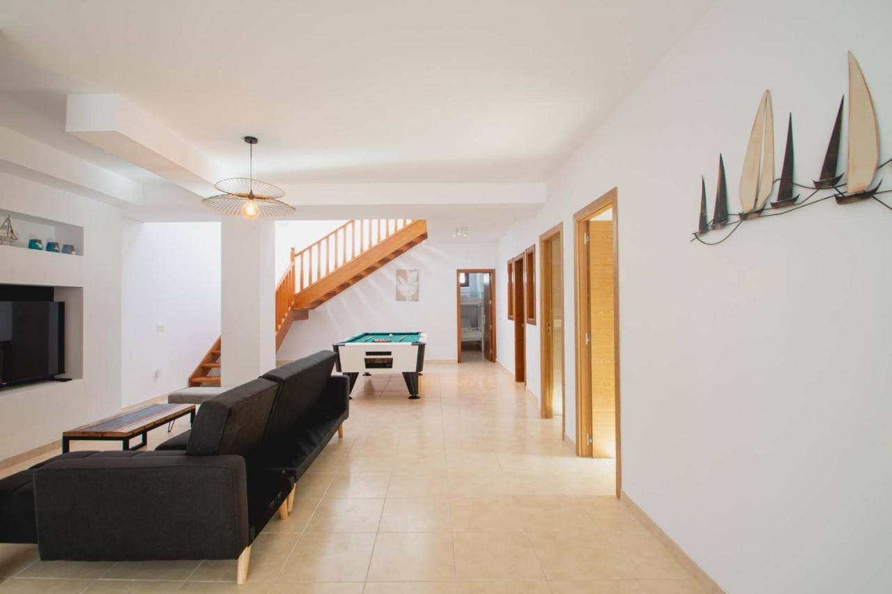 Stylish 6 Bedroom Villa Princesa - Hot Tub - Heated Pool - Near Beach & Waterparks Playa Blanca  Zewnętrze zdjęcie
