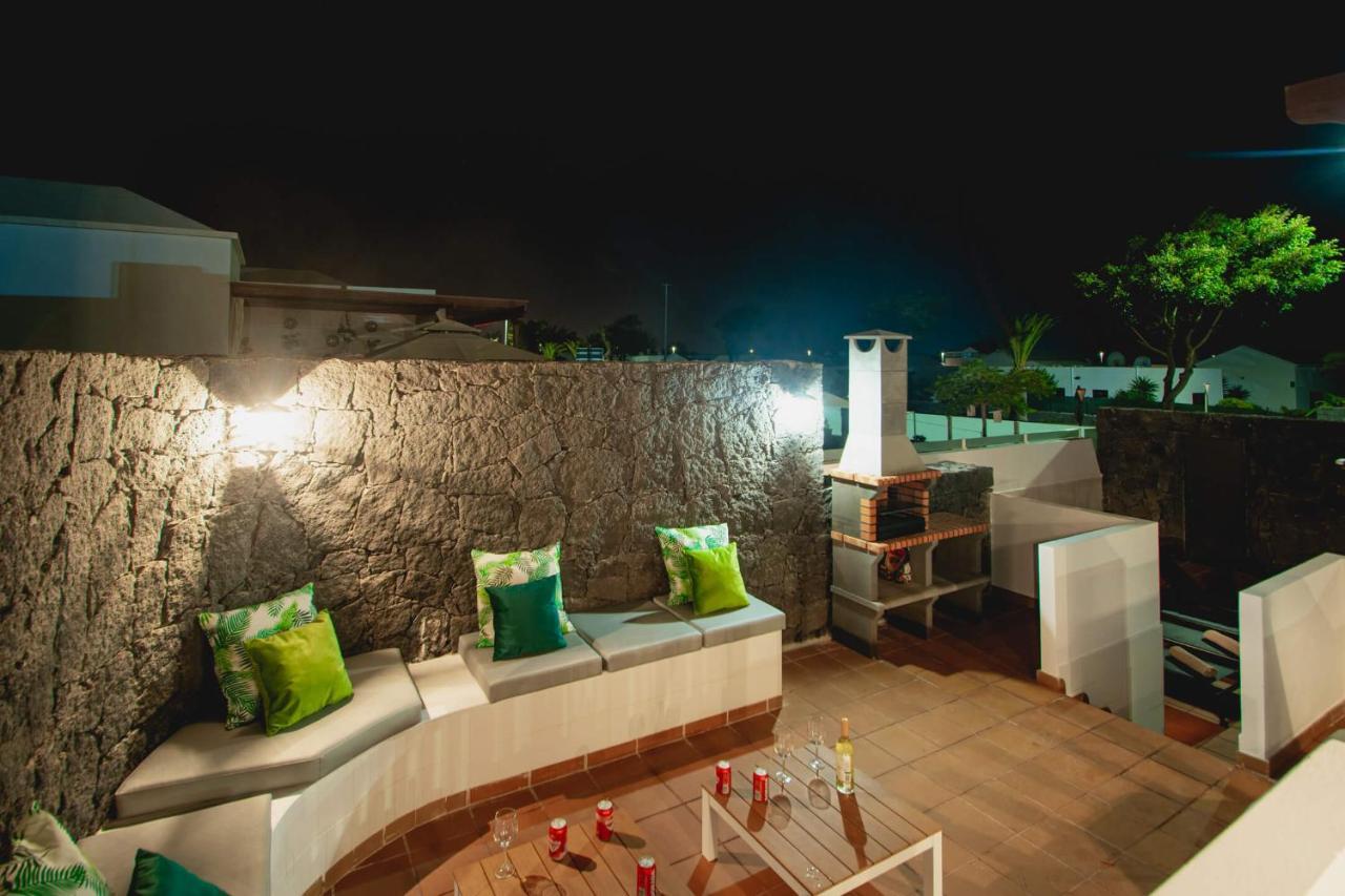 Stylish 6 Bedroom Villa Princesa - Hot Tub - Heated Pool - Near Beach & Waterparks Playa Blanca  Zewnętrze zdjęcie