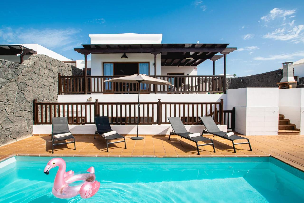 Stylish 6 Bedroom Villa Princesa - Hot Tub - Heated Pool - Near Beach & Waterparks Playa Blanca  Zewnętrze zdjęcie