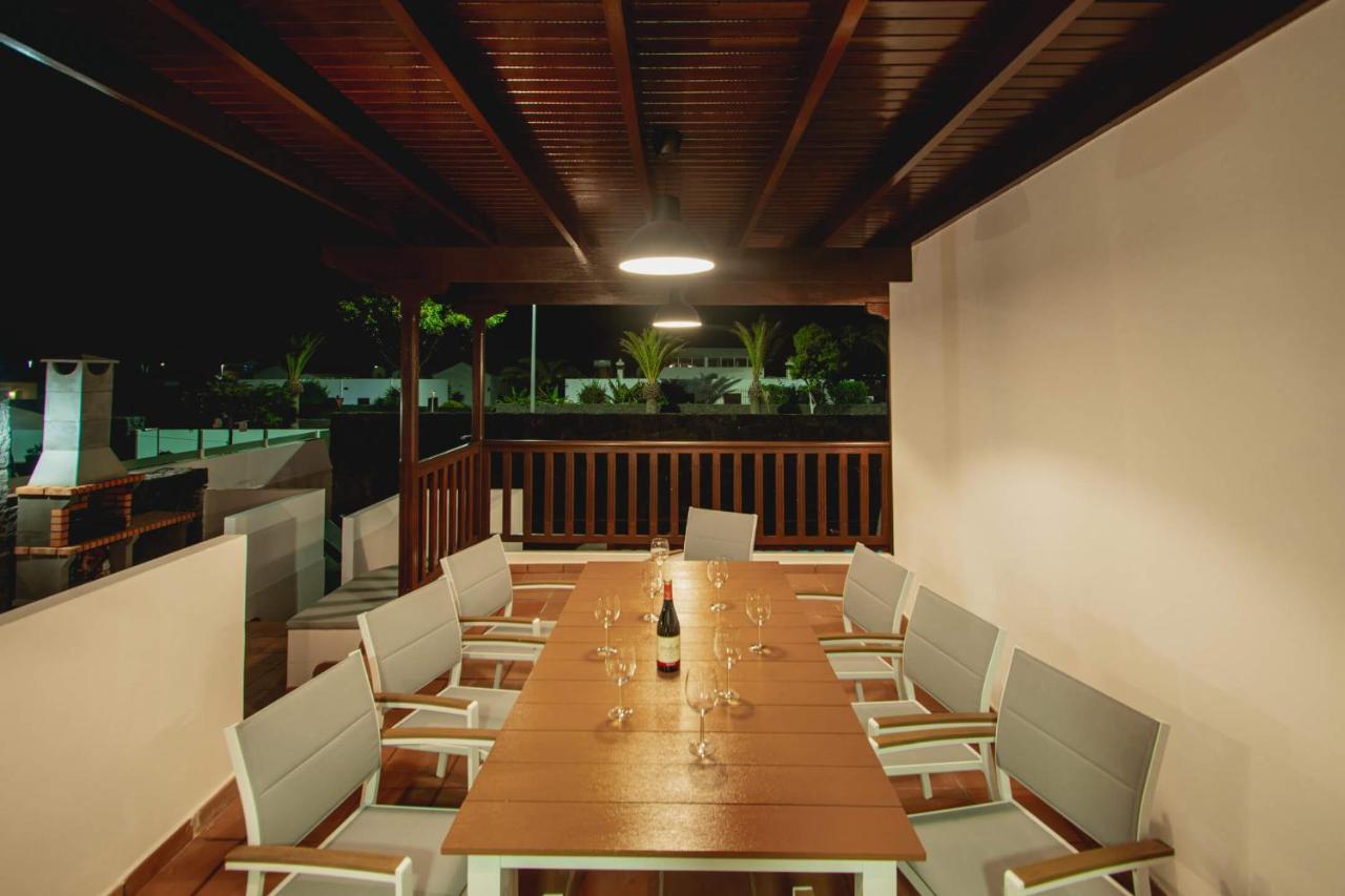 Stylish 6 Bedroom Villa Princesa - Hot Tub - Heated Pool - Near Beach & Waterparks Playa Blanca  Zewnętrze zdjęcie