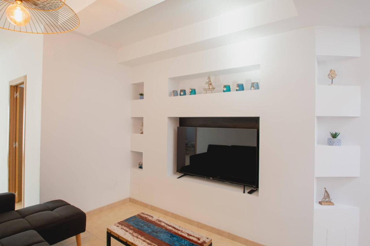 Stylish 6 Bedroom Villa Princesa - Hot Tub - Heated Pool - Near Beach & Waterparks Playa Blanca  Zewnętrze zdjęcie