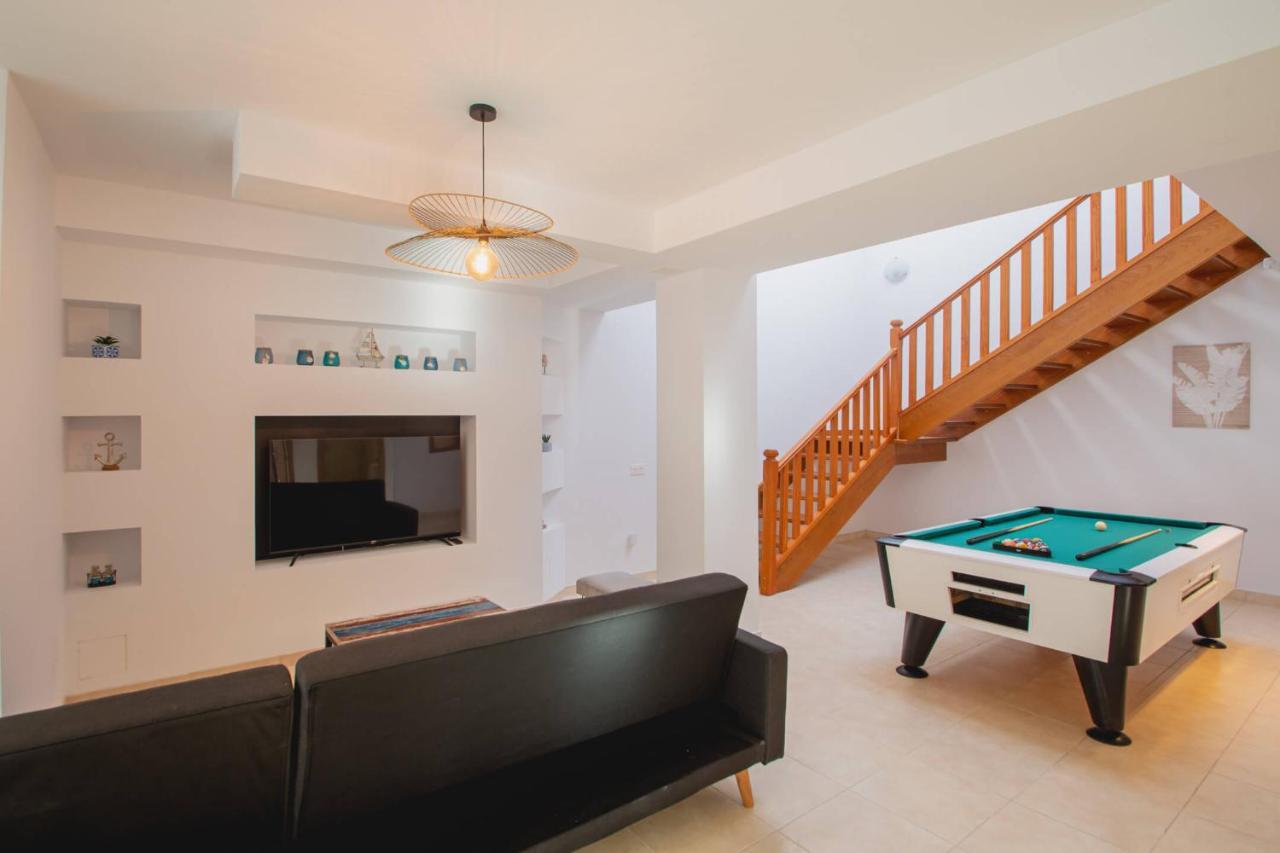 Stylish 6 Bedroom Villa Princesa - Hot Tub - Heated Pool - Near Beach & Waterparks Playa Blanca  Zewnętrze zdjęcie